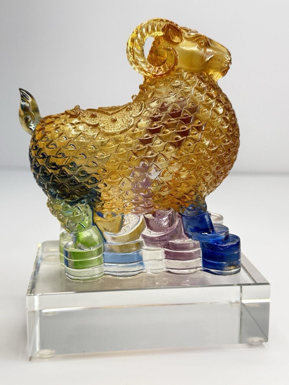 Amore Jewell Wealthy Ram Sheep with base Fengshui Ornament Liuli Crystal Glass